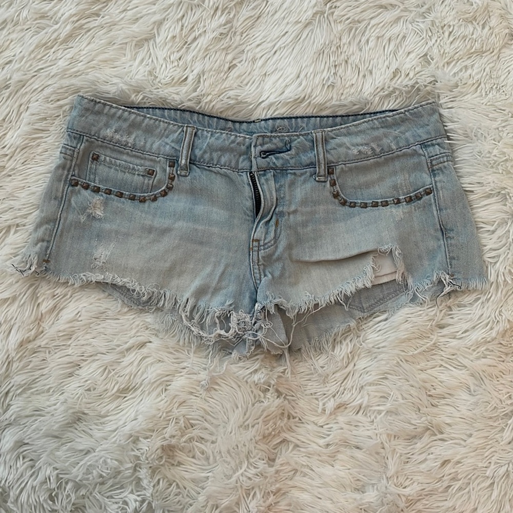 Distressed shorts